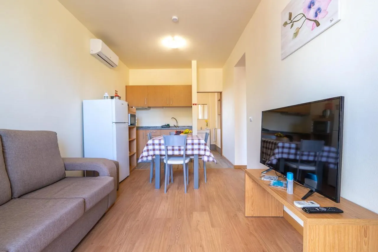 בית נופש Spacious House With Pool In פראזרס פורטוגל